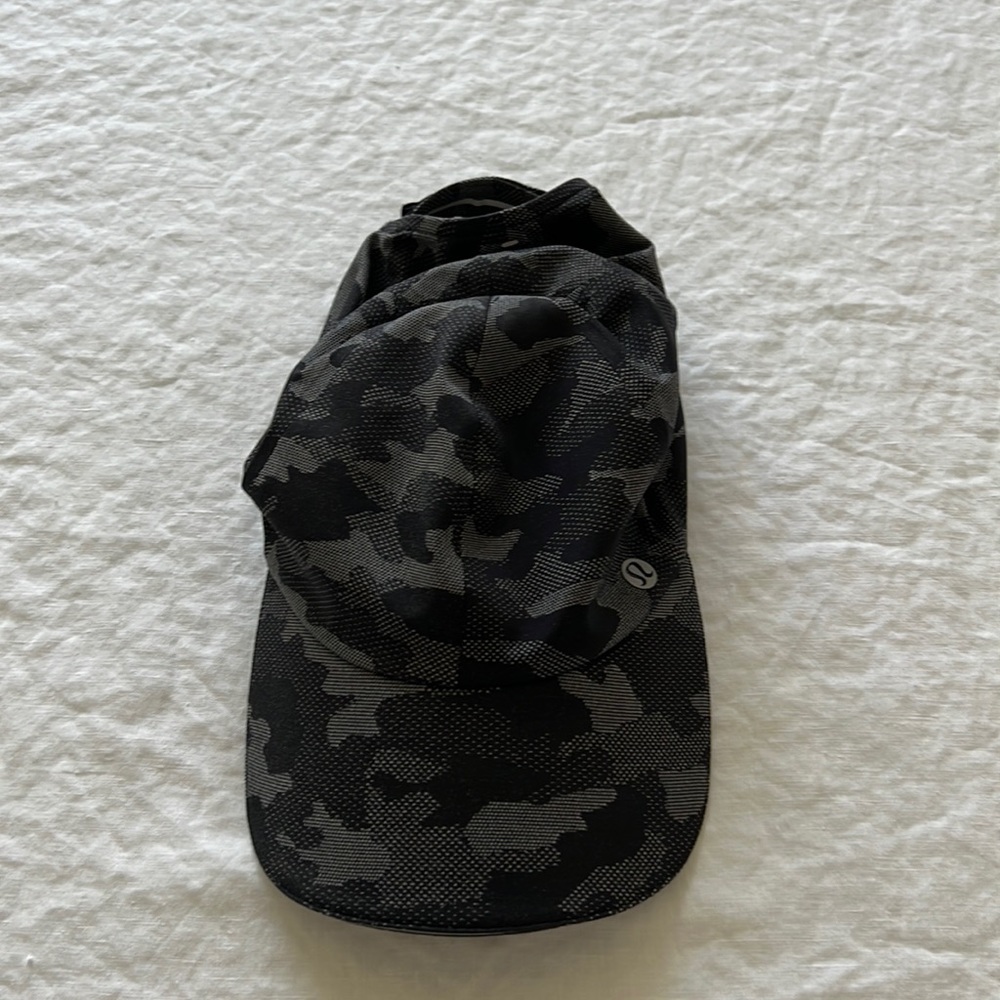 Lululemon hat